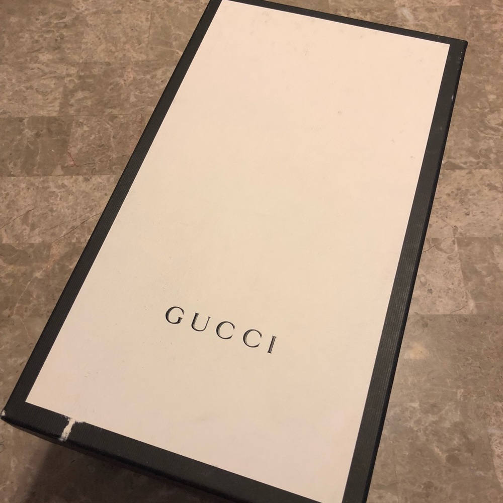 Gucci Supreme Tiger Slip-On Sneaker - Picture 5 of 8